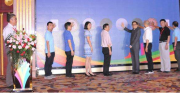 “2017年经营现金流出近10亿，小米之渴何解？”